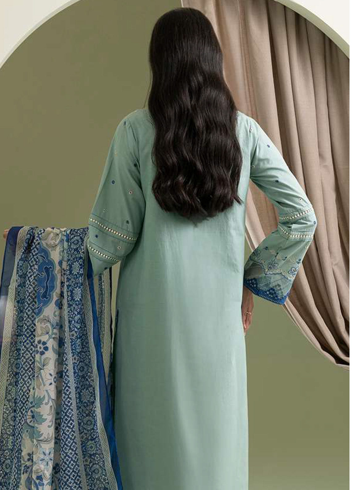 Zellbury Embroidered Lawn 3 Piece Unstitched Suit WUS25E30463 Zellbury Embroidered Lawn 3 Piece Unstitched Suit WUS25E30463