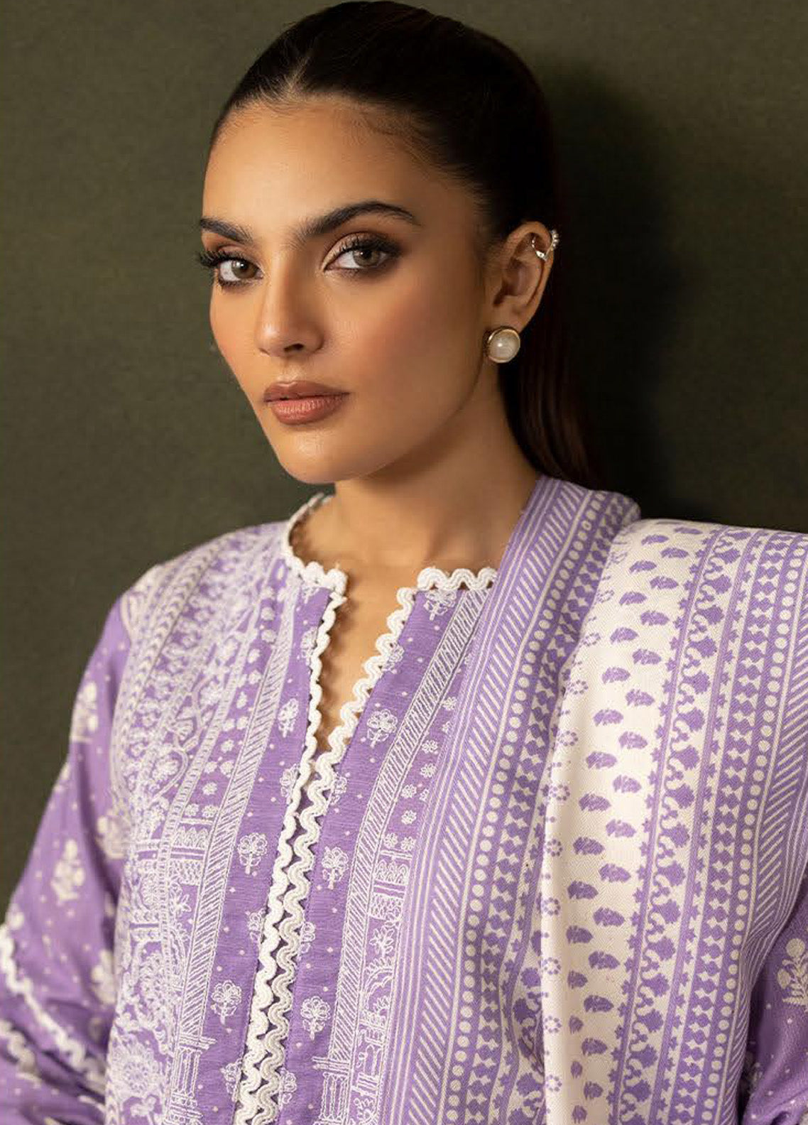 Zellbury Essential Embroidered Khaddar 3 Piece Unstitched Suit WUW24E30222 Zellbury Essential Embroidered Khaddar 3 Piece Unstitched Suit WUW24E30222