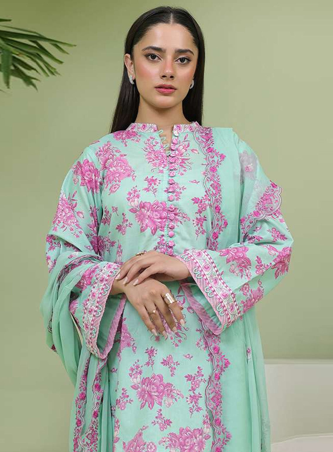 Zellbury Essential Embroidered Lawn 3 Piece Unstitched Suit WUS24E31368 Zellbury Essential Embroidered Lawn 3 Piece Unstitched Suit WUS24E31368