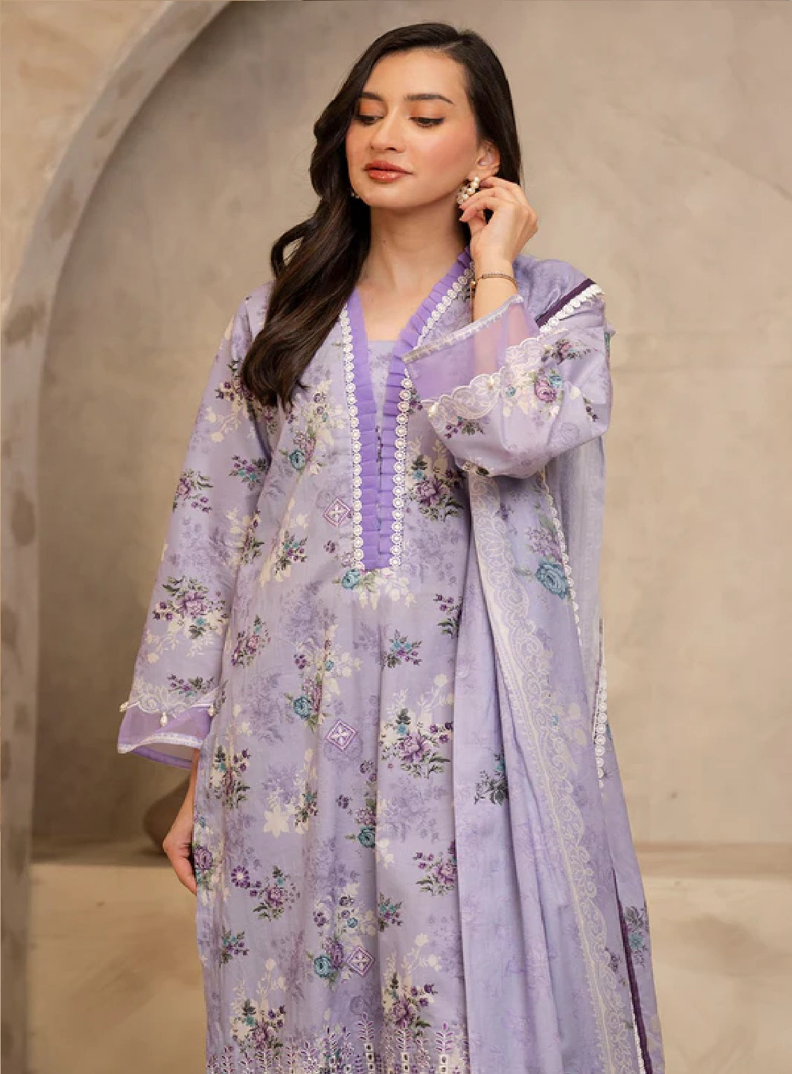 Zellbury Essential Embroidered Lawn 3 Piece Unstitched Suit WUS25E30063 Zellbury Essential Embroidered Lawn 3 Piece Unstitched Suit WUS25E30063