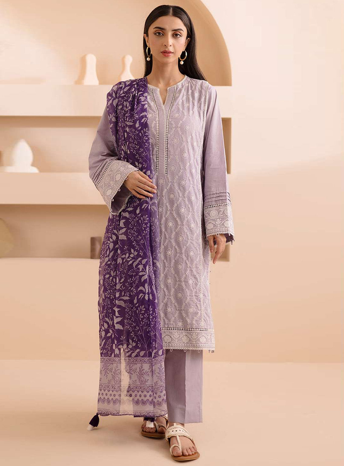 Zellbury Essential Embroidered Lawn 3 Piece Unstitched Suit WUS25E30069 Zellbury Essential Embroidered Lawn 3 Piece Unstitched Suit WUS25E30069