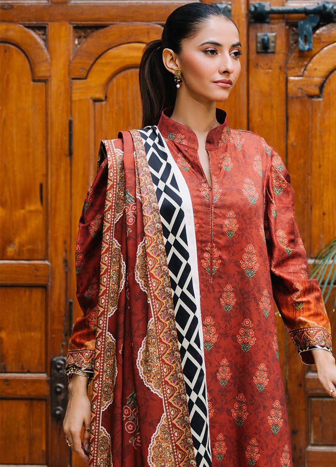 Zellbury Essential Printed Khaddar 3 Piece Unstitched Suit WUW24X30208 Zellbury Essential Printed Khaddar 3 Piece Unstitched Suit WUW24X30208