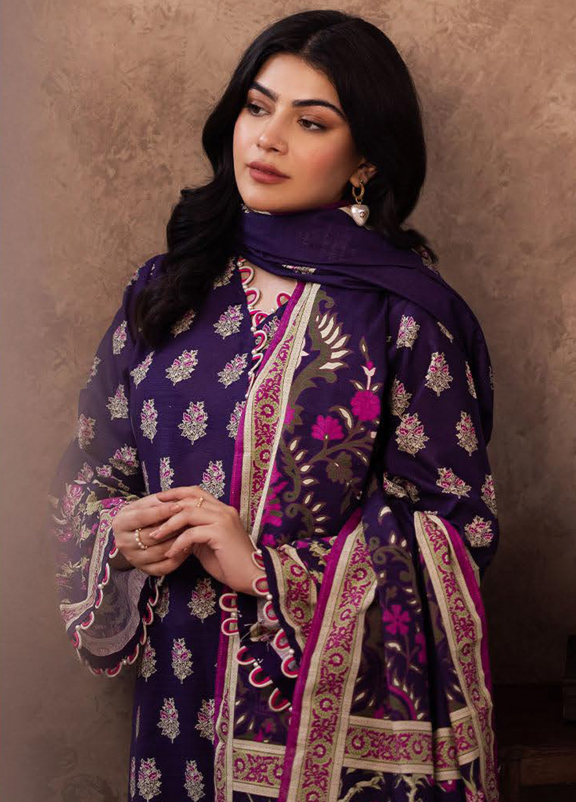 Zellbury Essential Printed Khaddar 3 Piece Unstitched Suit WUW24X30281 Zellbury Essential Printed Khaddar 3 Piece Unstitched Suit WUW24X30281