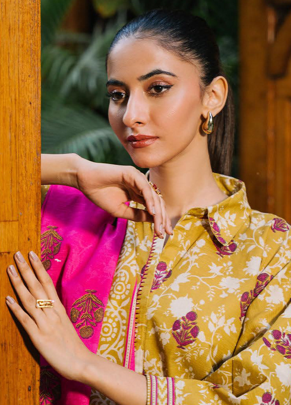 Zellbury Essential Printed Khaddar 3 Piece Unstitched Suit WUW24X30282 Zellbury Essential Printed Khaddar 3 Piece Unstitched Suit WUW24X30282