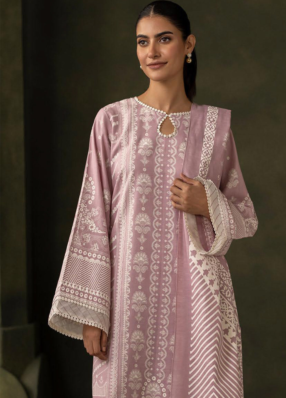 Zellbury Essential Printed Khaddar 3 Piece Unstitched Suit WUW24X30304 Zellbury Essential Printed Khaddar 3 Piece Unstitched Suit WUW24X30304