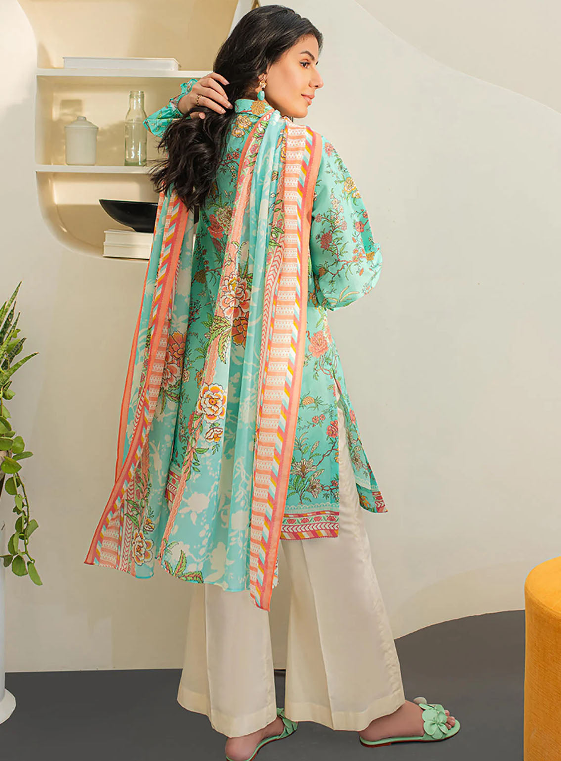 Zellbury Essential Printed Lawn 2 Piece Unstitched Suit WUS24X21157 Zellbury Essential Printed Lawn 2 Piece Unstitched Suit WUS24X21157