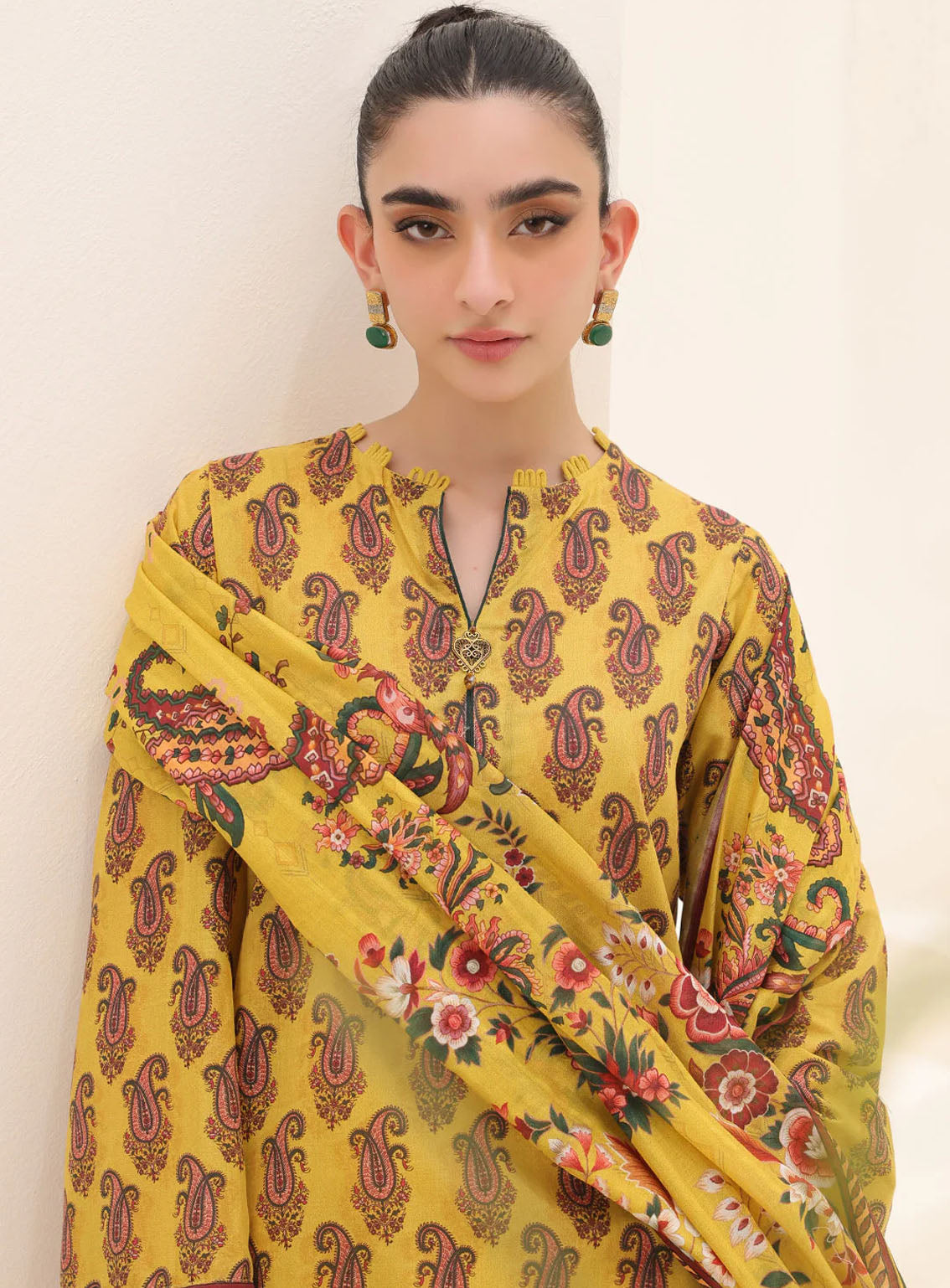 Zellbury Essential Printed Lawn 2 Piece Unstitched Suit WUS24X21164 Zellbury Essential Printed Lawn 2 Piece Unstitched Suit WUS24X21164