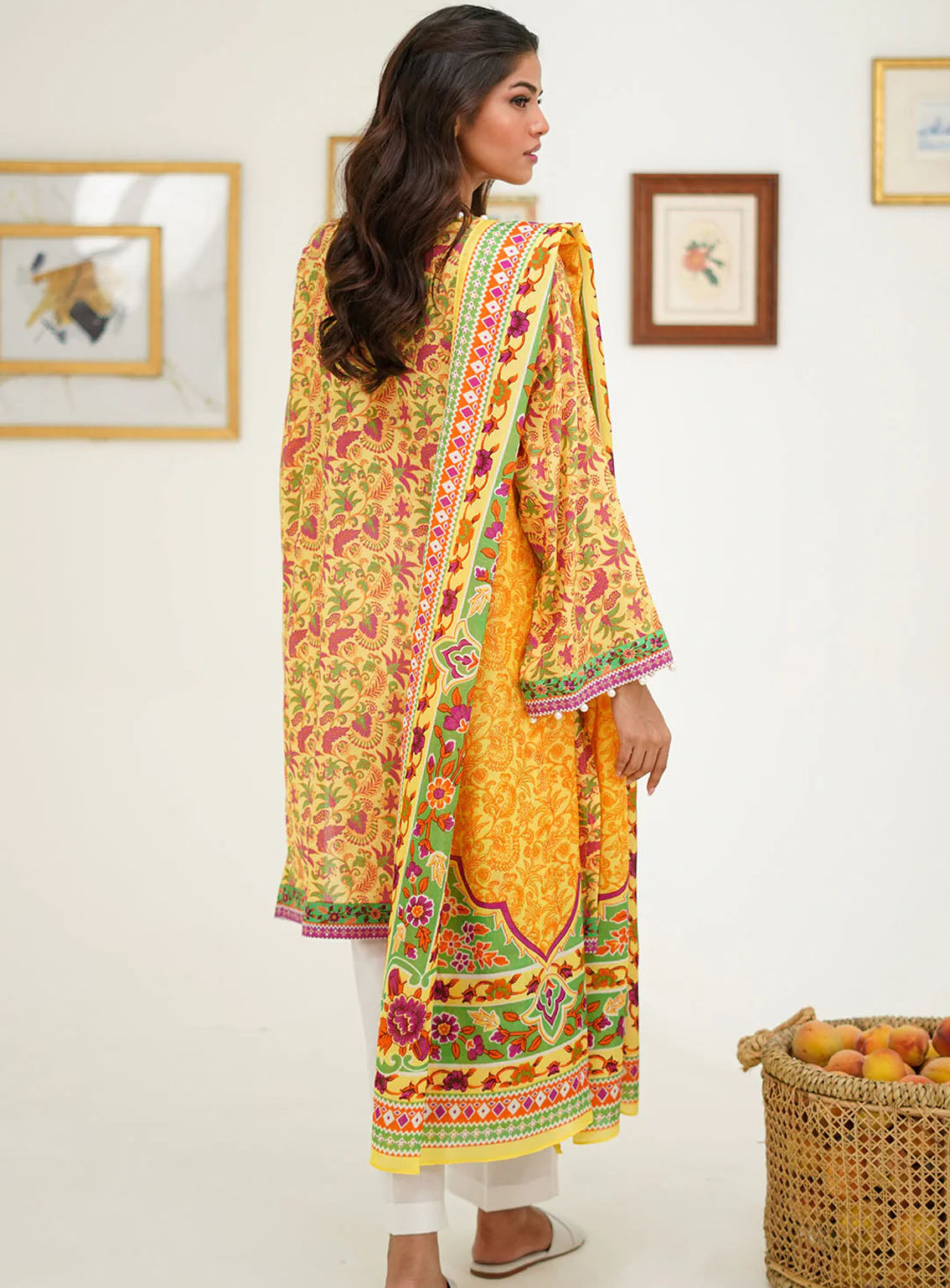 Zellbury Essential Printed Lawn 2 Piece Unstitched Suit WUS24X21300 Zellbury Essential Printed Lawn 2 Piece Unstitched Suit WUS24X21300