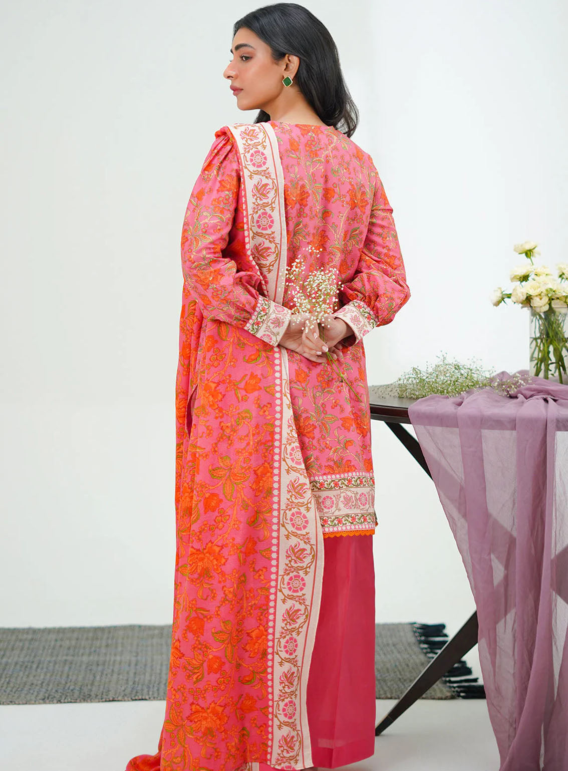 Zellbury Essential Printed Lawn 2 Piece Unstitched Suit WUS24X21301 Zellbury Essential Printed Lawn 2 Piece Unstitched Suit WUS24X21301