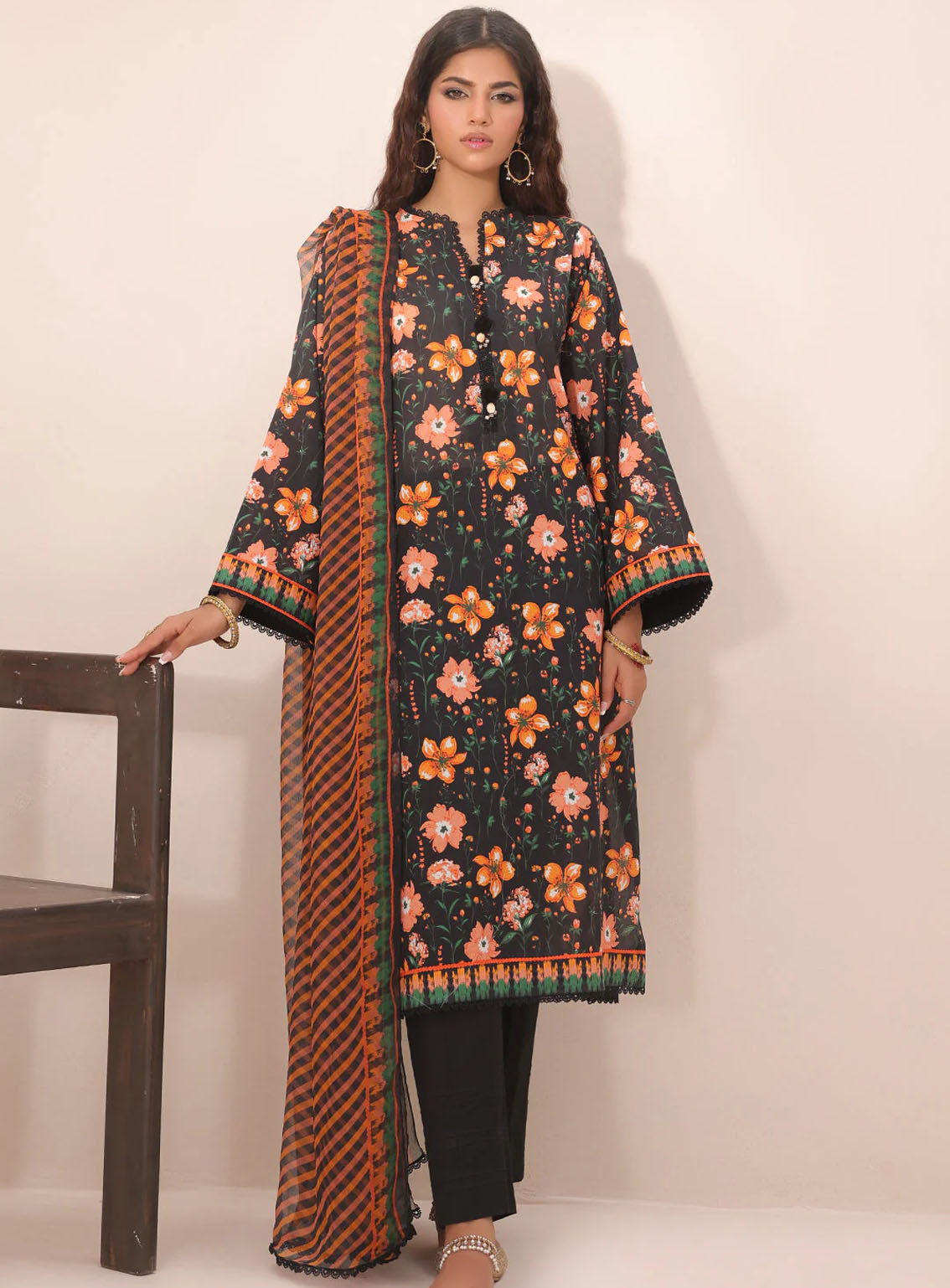 Zellbury Essential Printed Lawn 2 Piece Unstitched Suit WUS24X21302 Zellbury Essential Printed Lawn 2 Piece Unstitched Suit WUS24X21302