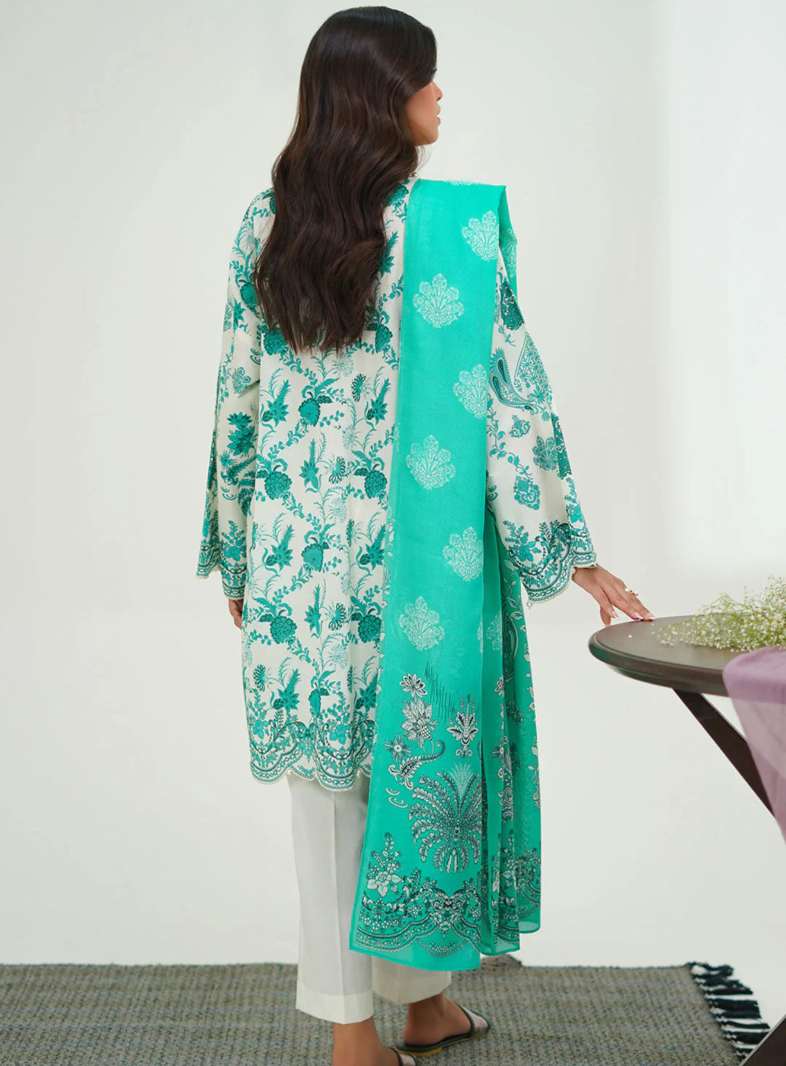 Zellbury Essential Printed Lawn 2 Piece Unstitched Suit WUS24X21386 Zellbury Essential Printed Lawn 2 Piece Unstitched Suit WUS24X21386