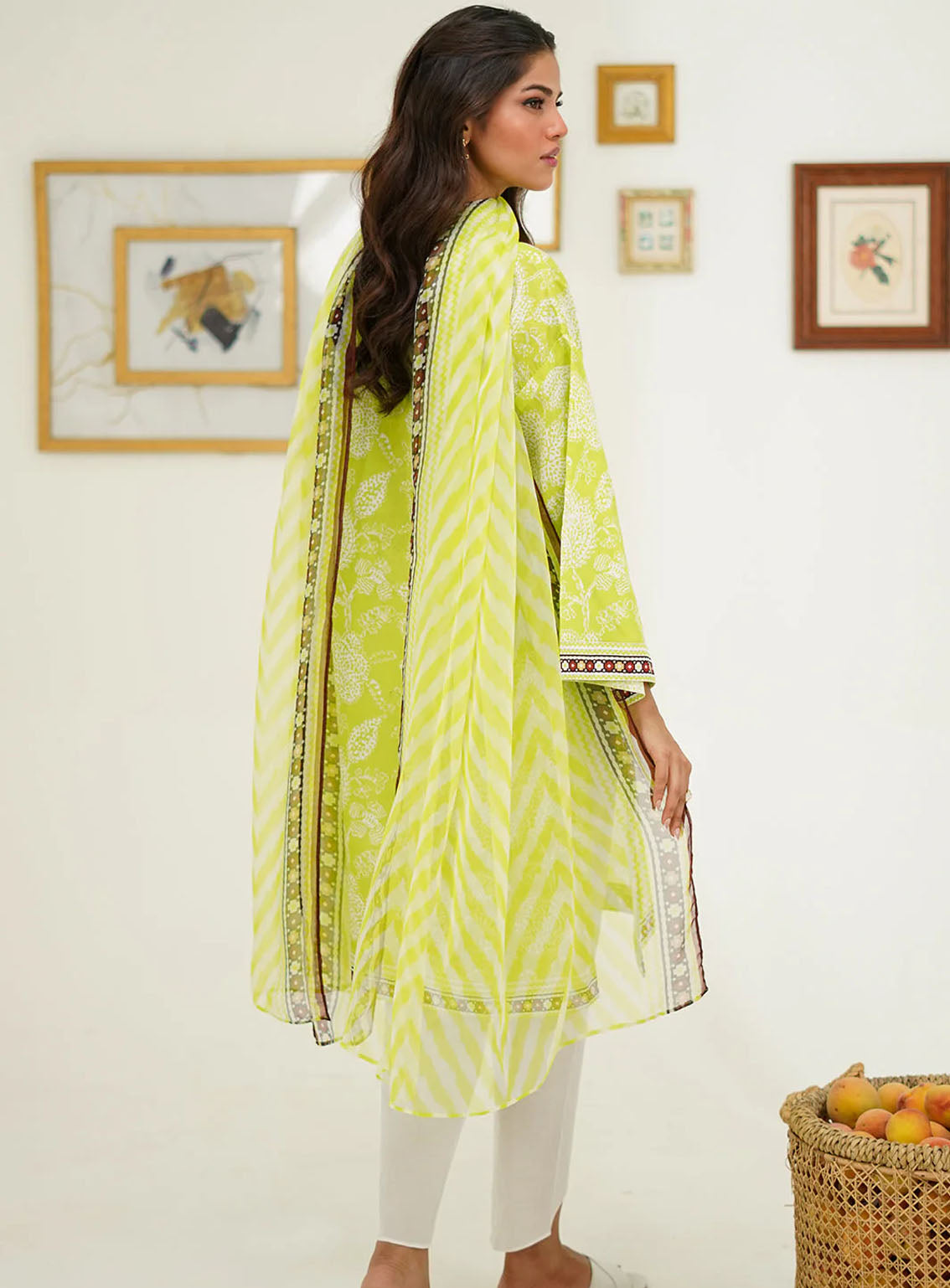 Zellbury Essential Printed Lawn 2 Piece Unstitched Suit WUS24X21388 Zellbury Essential Printed Lawn 2 Piece Unstitched Suit WUS24X21388