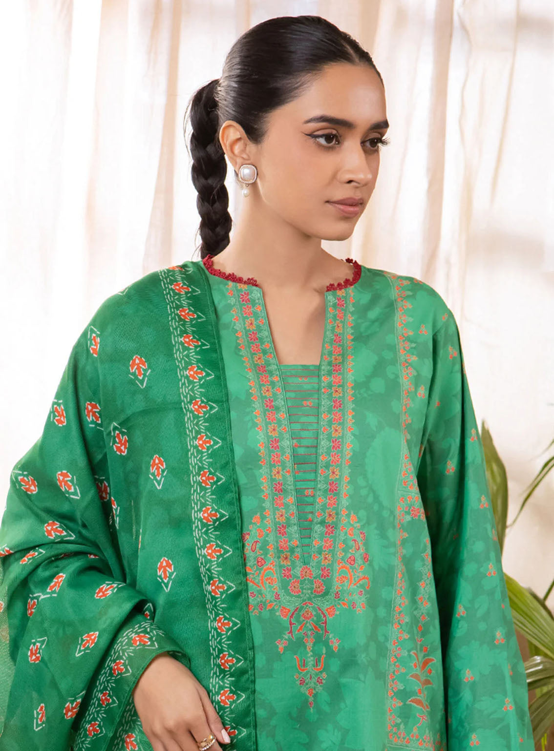 Zellbury Essential Printed Lawn 3 Piece Unstitched Suit WUS24X31048 Zellbury Essential Printed Lawn 3 Piece Unstitched Suit WUS24X31048