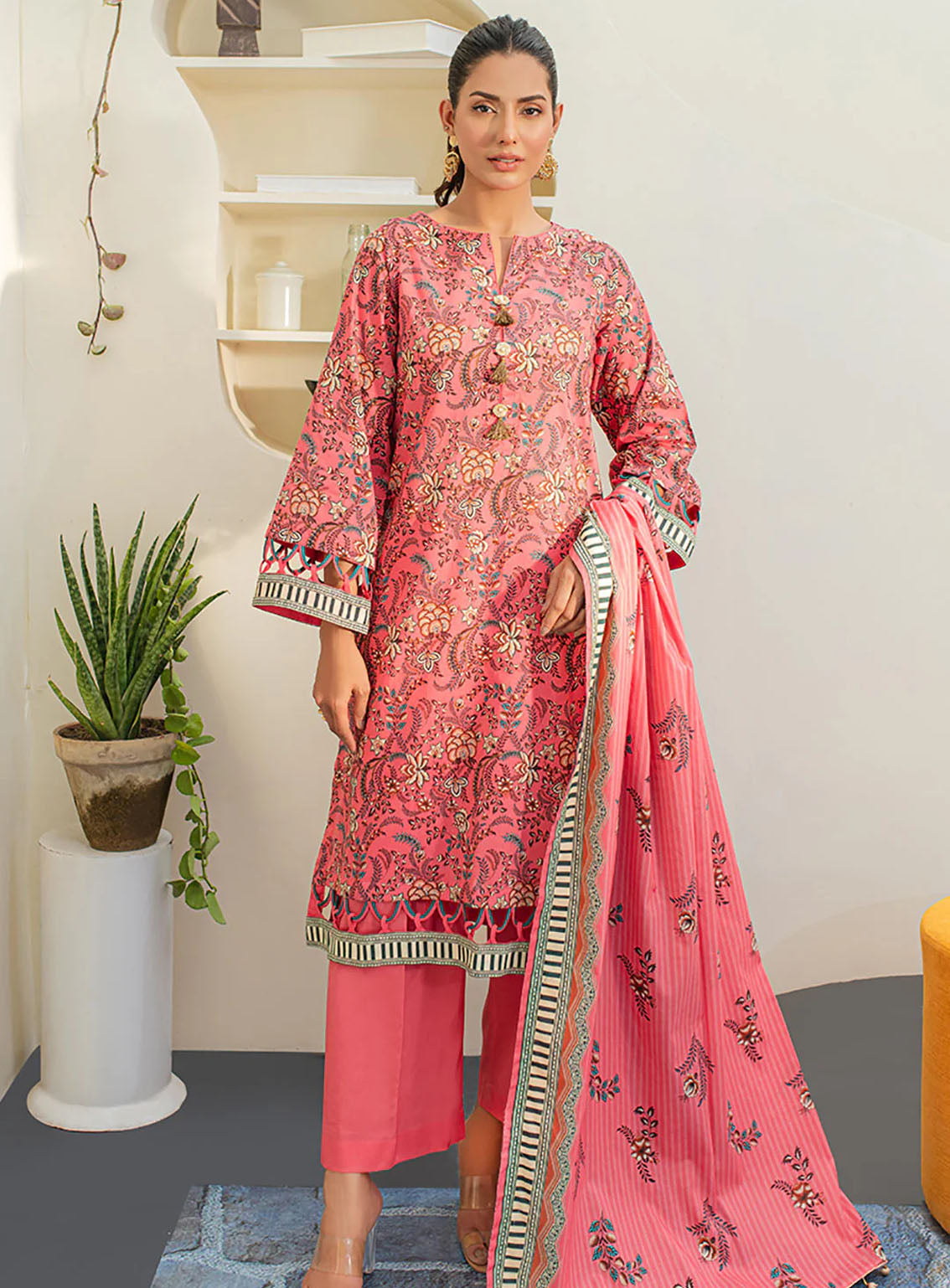 Zellbury Essential Printed Lawn 3 Piece Unstitched Suit WUS24X31202 Zellbury Essential Printed Lawn 3 Piece Unstitched Suit WUS24X31202