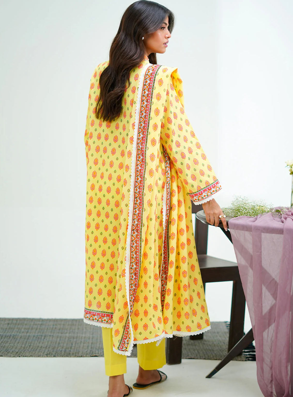 Zellbury Essential Printed Lawn 3 Piece Unstitched Suit WUS24X31503 Zellbury Essential Printed Lawn 3 Piece Unstitched Suit WUS24X31503