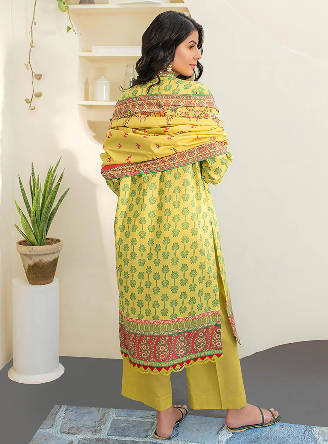 Zellbury Essential Printed Lawn 3 Piece Unstitched Suit WUS24X31668 Zellbury Essential Printed Lawn 3 Piece Unstitched Suit WUS24X31668