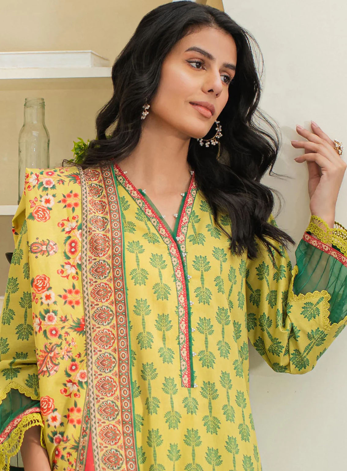 Zellbury Essential Printed Lawn 3 Piece Unstitched Suit WUS24X31668 Zellbury Essential Printed Lawn 3 Piece Unstitched Suit WUS24X31668