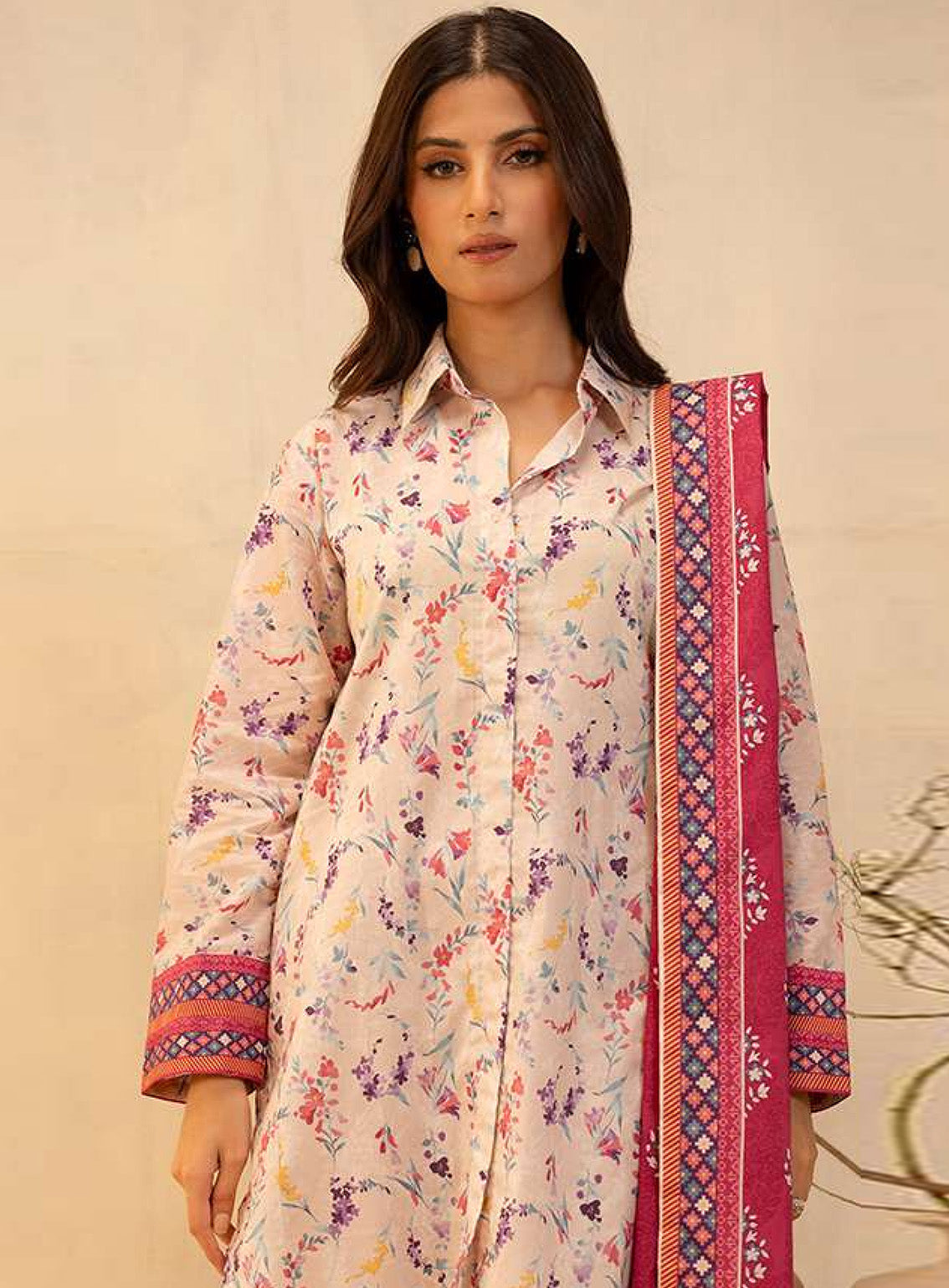 Zellbury Essential Printed Lawn 3 Piece Unstitched Suit WUS25X30054 Zellbury Essential Printed Lawn 3 Piece Unstitched Suit WUS25X30054