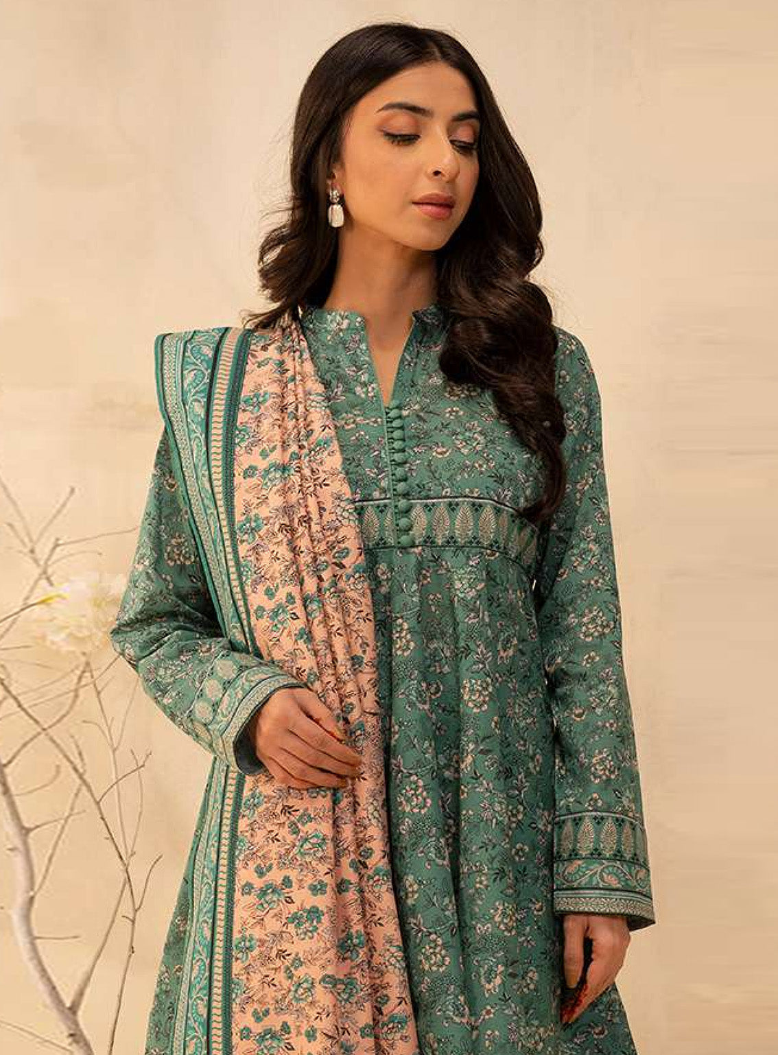 Zellbury Essential Printed Lawn 3 Piece Unstitched Suit WUS25X30119 Zellbury Essential Printed Lawn 3 Piece Unstitched Suit WUS25X30119