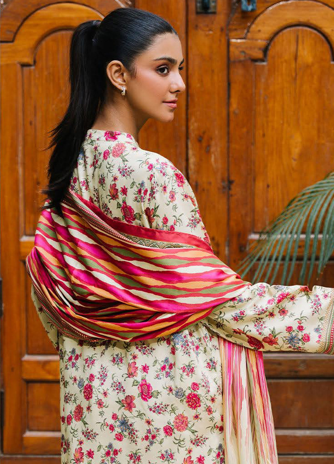 Zellbury Essential Printed Viscose 3 Piece Unstitched Suit WUW24X30216 Zellbury Essential Printed Viscose 3 Piece Unstitched Suit WUW24X30216