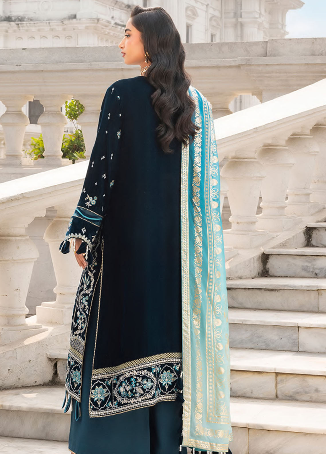 Zellbury Luxury Embroidered Organza 3 Piece Unstitched Suit WULC25E34198 Zellbury Luxury Embroidered Organza 3 Piece Unstitched Suit WULC25E34198