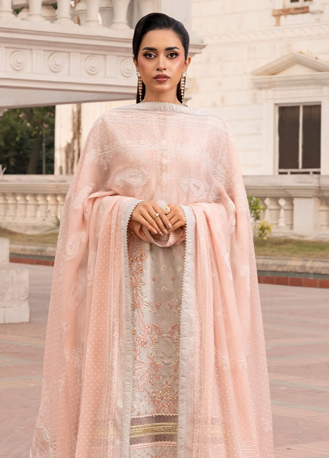 Zellbury Luxury Embroidered Organza 3 Piece Unstitched Suit WULC25E34199 Zellbury Luxury Embroidered Organza 3 Piece Unstitched Suit WULC25E34199