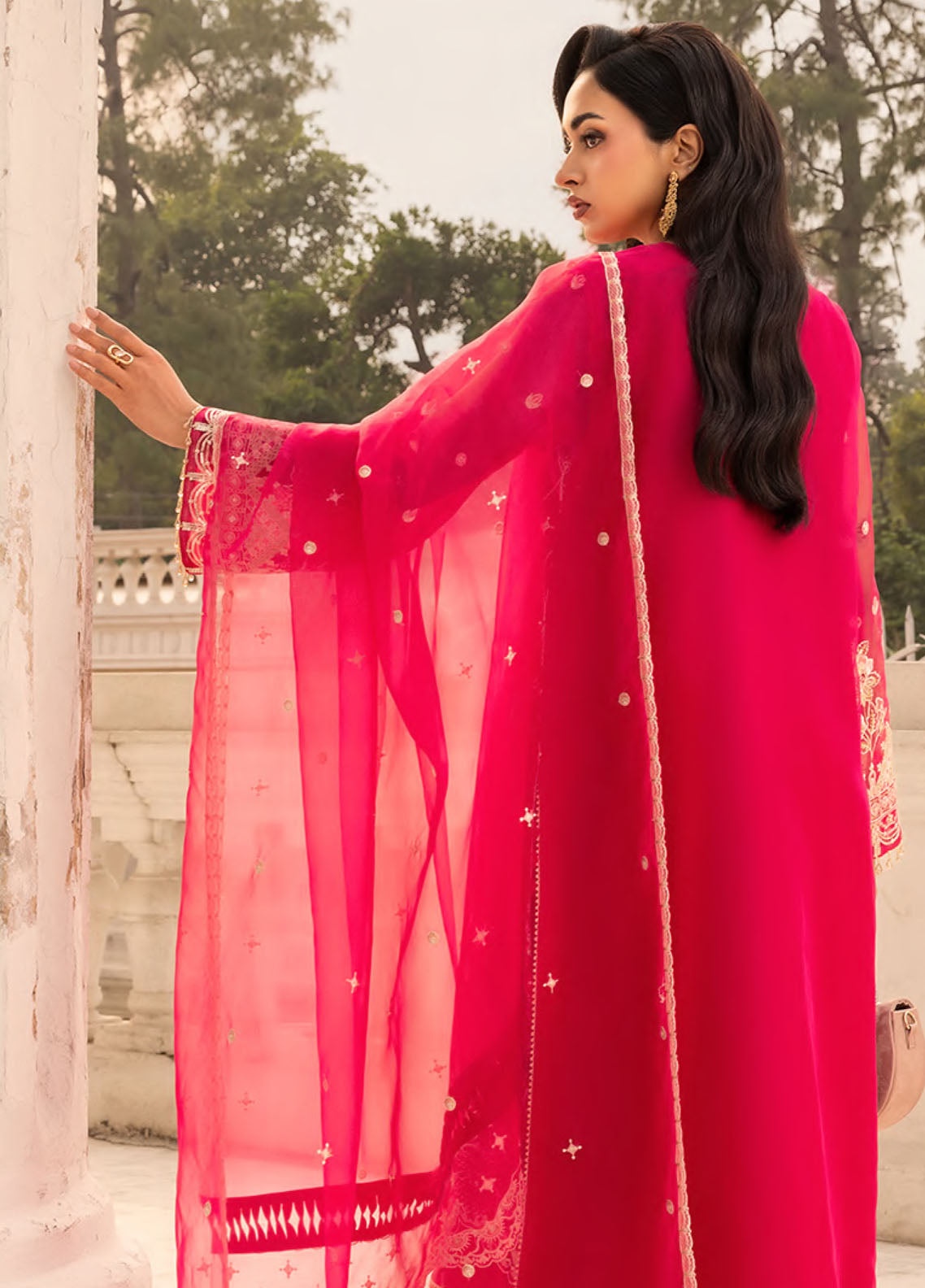 Zellbury Luxury Embroidered Organza 3 Piece Unstitched Suit WULC25E34202 Zellbury Luxury Embroidered Organza 3 Piece Unstitched Suit WULC25E34202