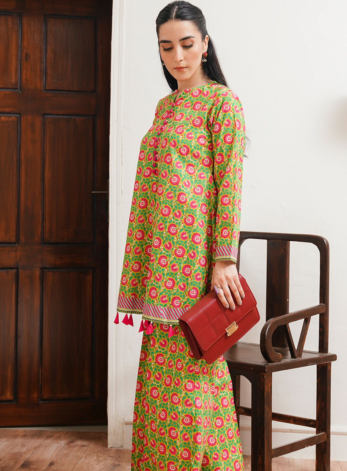 Zellbury Printed Cambric 2 Piece Unstitched Suit WUC24X20013 Zellbury Printed Cambric 2 Piece Unstitched Suit WUC24X20013
