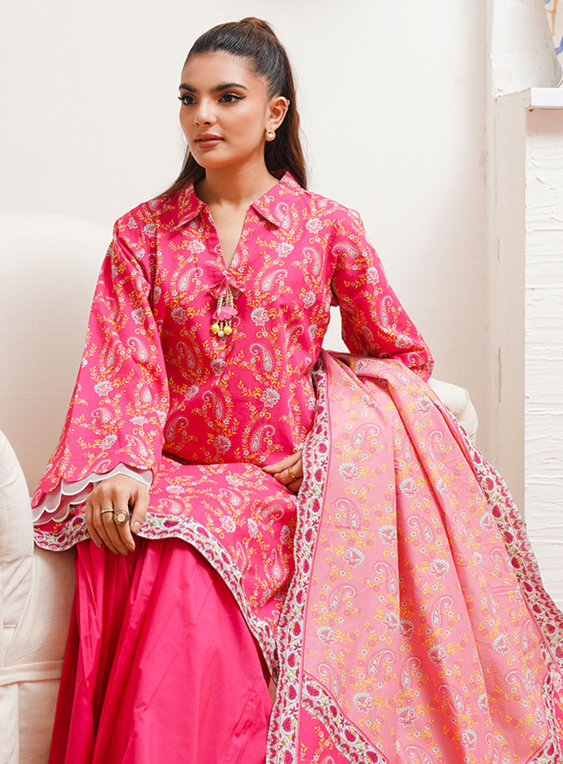 Zellbury Printed Cambric 2 Piece Unstitched Suit WUC24X20093 Zellbury Printed Cambric 2 Piece Unstitched Suit WUC24X20093