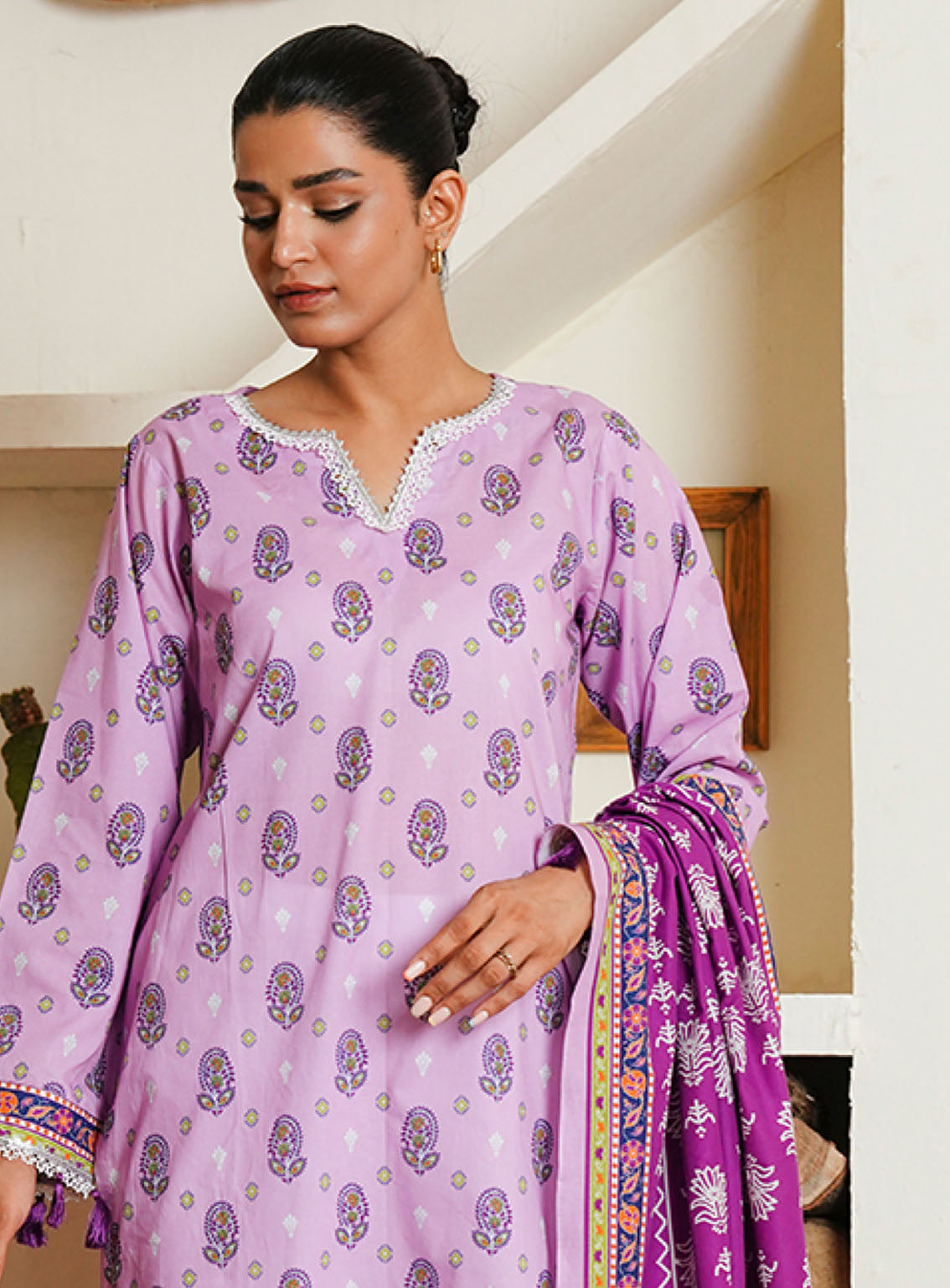 Zellbury Printed Cambric 2 Piece Unstitched Suit WUC24X20094 Zellbury Printed Cambric 2 Piece Unstitched Suit WUC24X20094