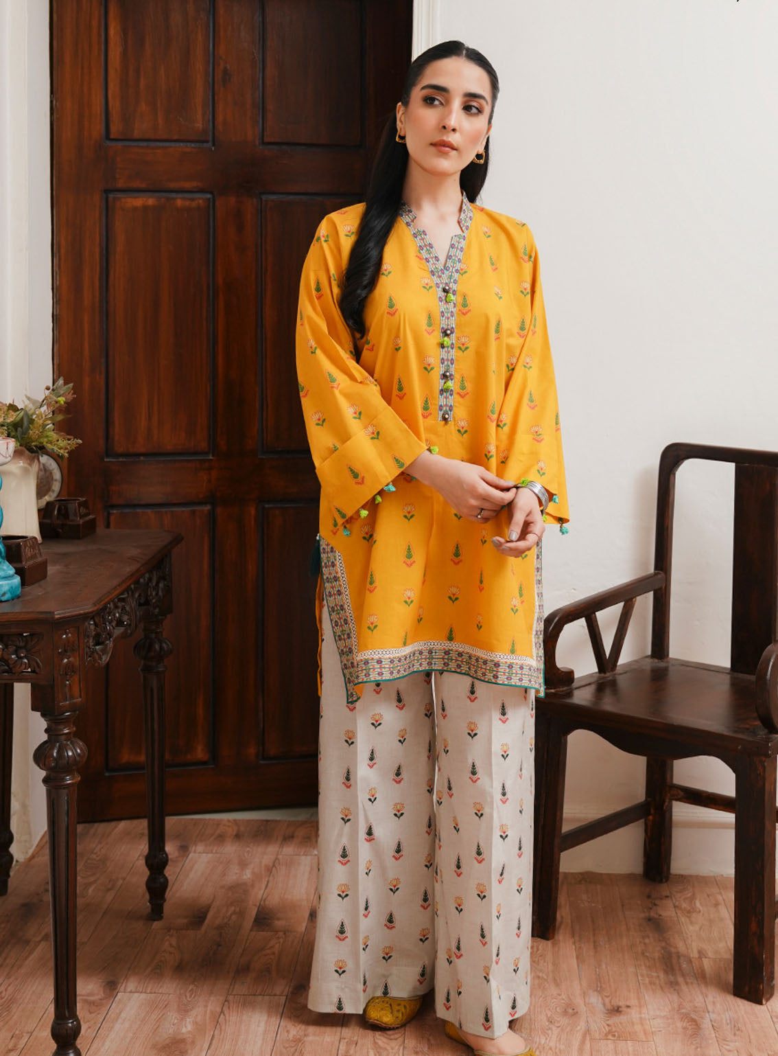 Zellbury Printed Cambric 2 Piece Unstitched Suit WUC24X20099 Zellbury Printed Cambric 2 Piece Unstitched Suit WUC24X20099