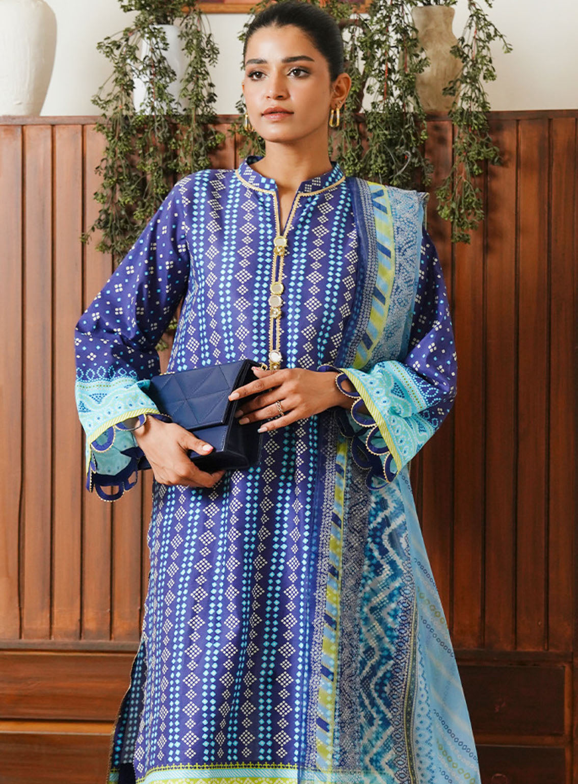 Zellbury Printed Cambric 3 Piece Unstitched Suit WUC24X30031 Zellbury Printed Cambric 3 Piece Unstitched Suit WUC24X30031
