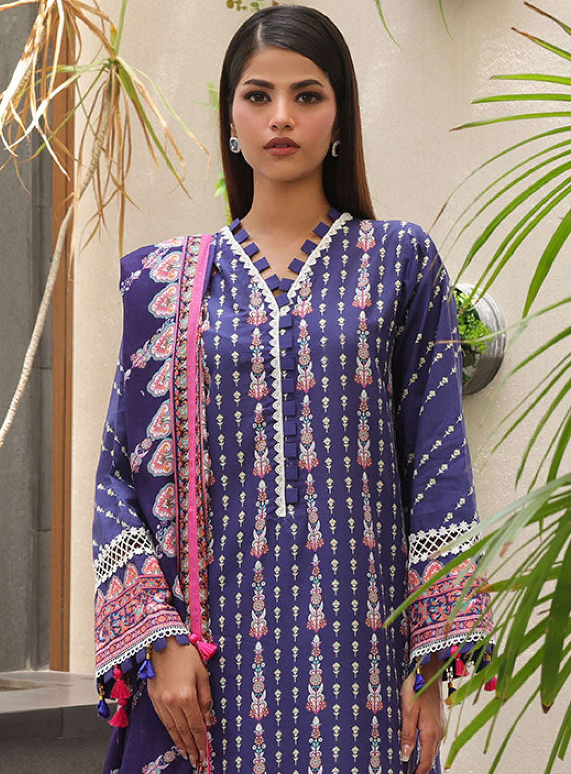 Zellbury Printed Cambric 3 Piece Unstitched Suit WUC24X30034 Zellbury Printed Cambric 3 Piece Unstitched Suit WUC24X30034
