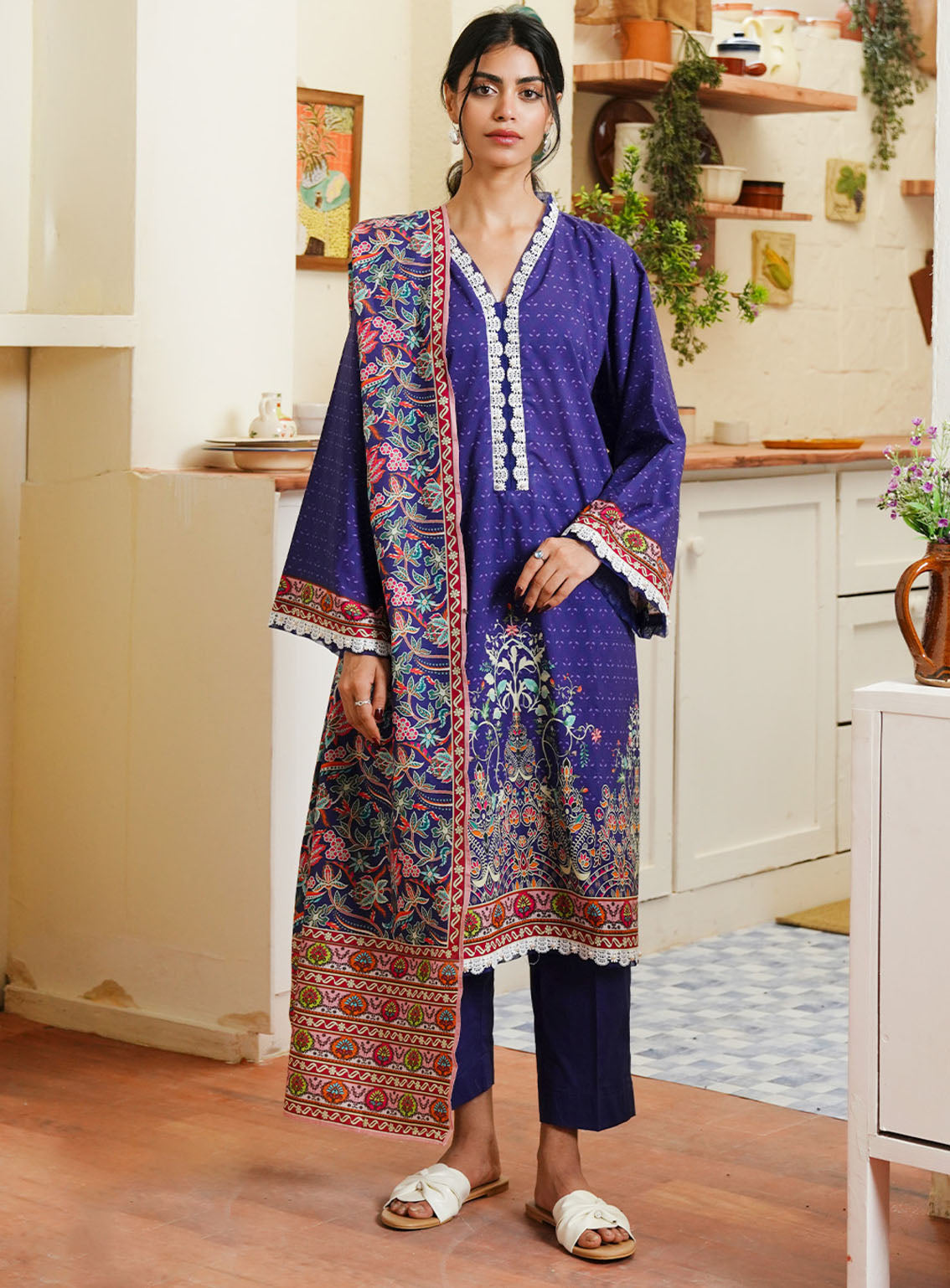 Zellbury Printed Cambric 3 Piece Unstitched Suit WUC24X30121 Zellbury Printed Cambric 3 Piece Unstitched Suit WUC24X30121