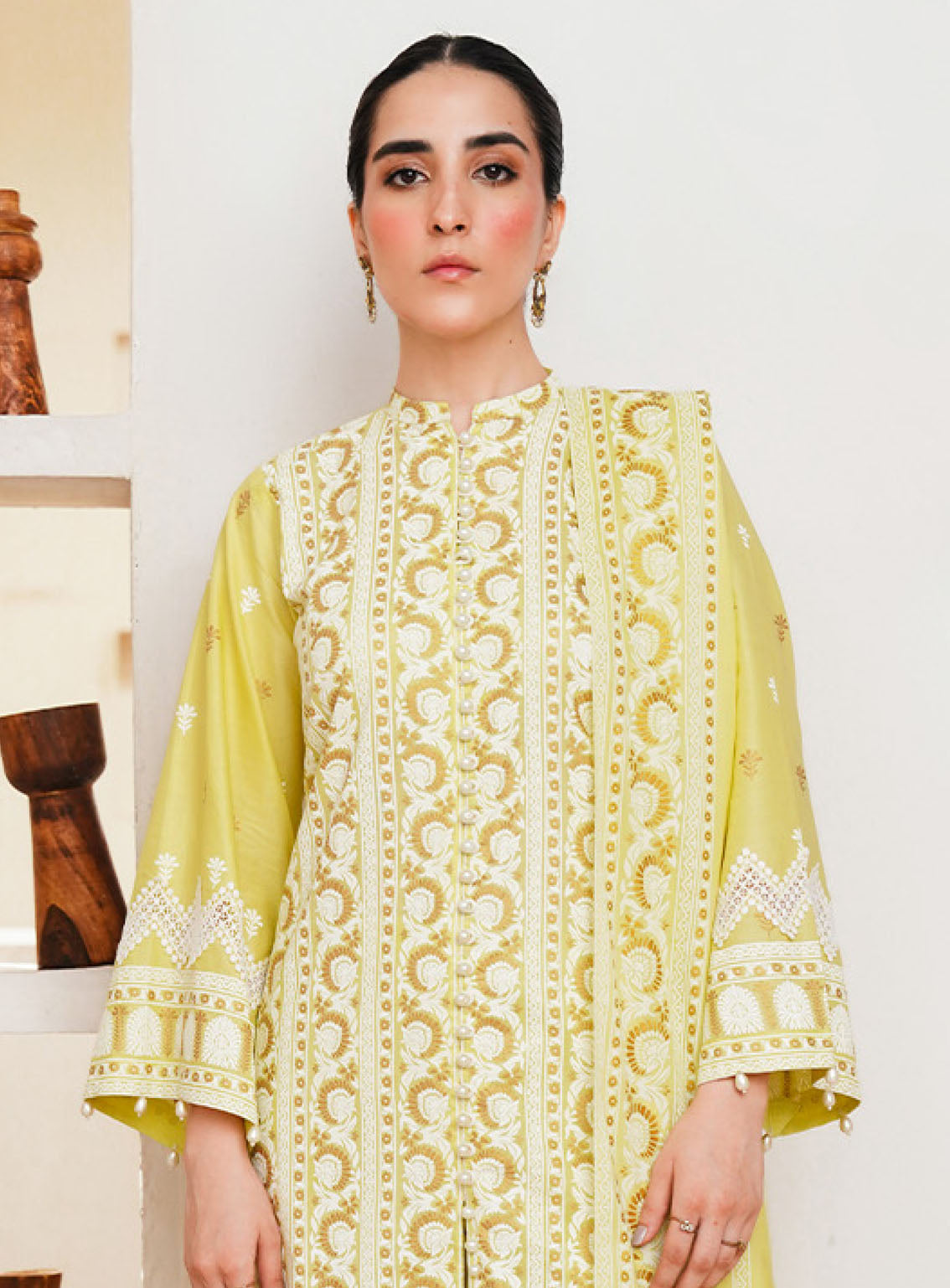 Zellbury Printed Cambric 3 Piece Unstitched Suit WUC24X30133 Zellbury Printed Cambric 3 Piece Unstitched Suit WUC24X30133