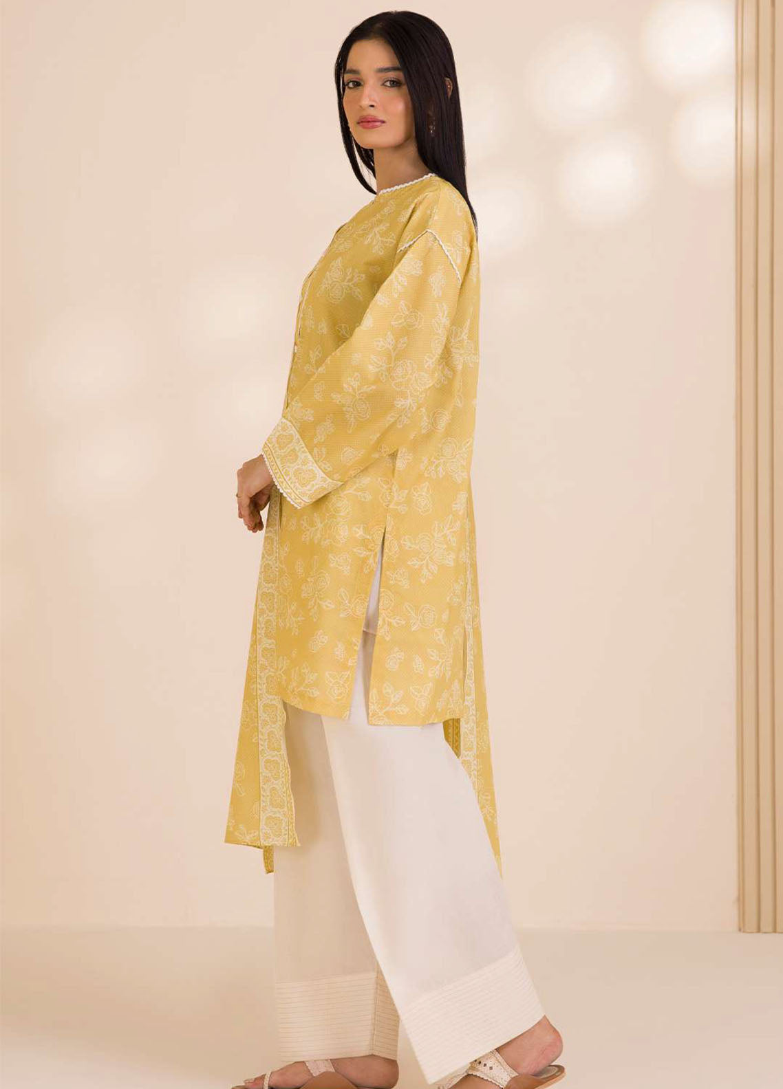 Zellbury Printed Cotton 2 Piece Unstitched Suit WUC25X20001 Zellbury Printed Cotton 2 Piece Unstitched Suit WUC25X20001