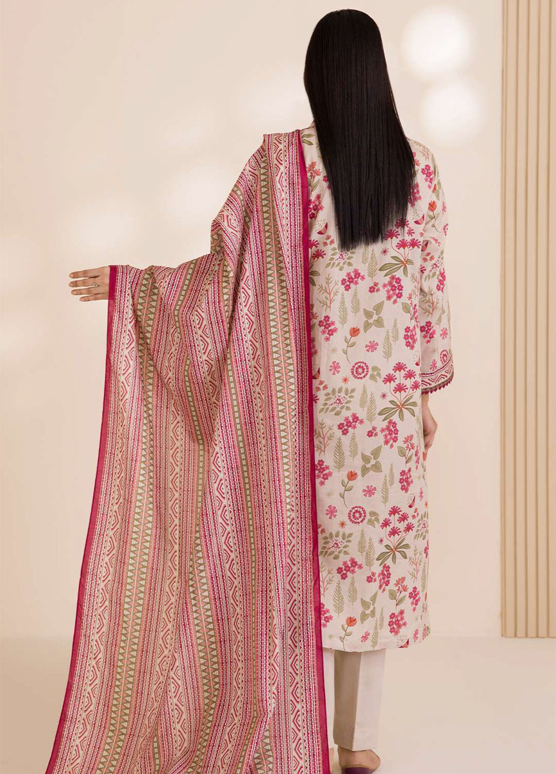 Zellbury Printed Cotton 2 Piece Unstitched Suit WUC25X20002 Zellbury Printed Cotton 2 Piece Unstitched Suit WUC25X20002