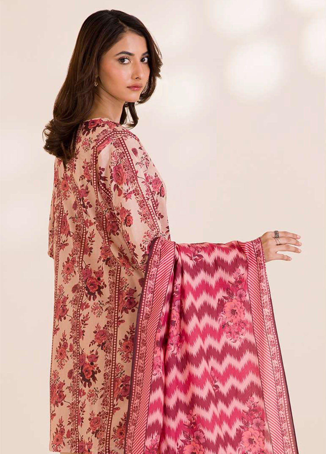 Zellbury Printed Cotton 3 Piece Unstitched Suit WUC25X30023 Zellbury Printed Cotton 3 Piece Unstitched Suit WUC25X30023