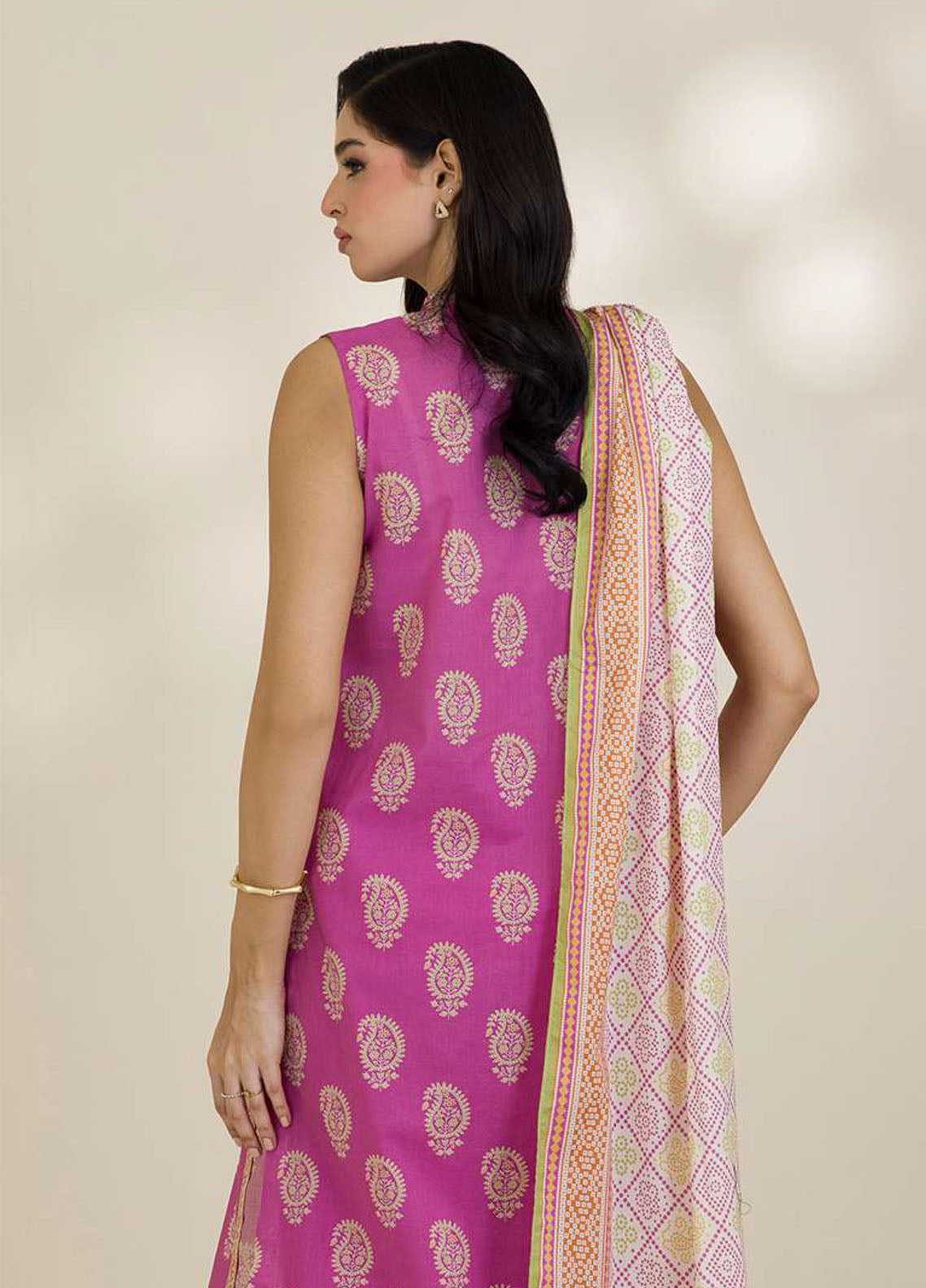 Zellbury Printed Cotton 3 Piece Unstitched Suit WUC25X30034 Zellbury Printed Cotton 3 Piece Unstitched Suit WUC25X30034