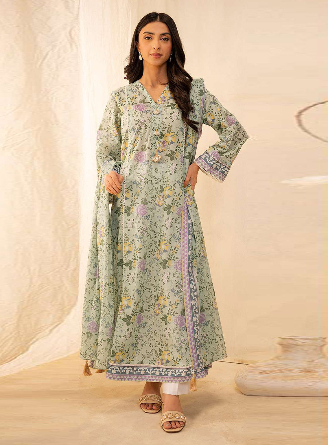 Zellbury Printed Lawn 2 Piece Unstitched Suit WUS25X20083 Zellbury Printed Lawn 2 Piece Unstitched Suit WUS25X20083