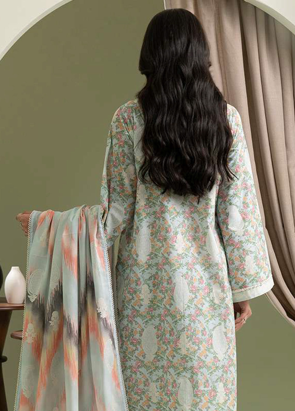 Zellbury Printed Lawn 2 Piece Unstitched Suit WUS25X20475 Zellbury Printed Lawn 2 Piece Unstitched Suit WUS25X20475