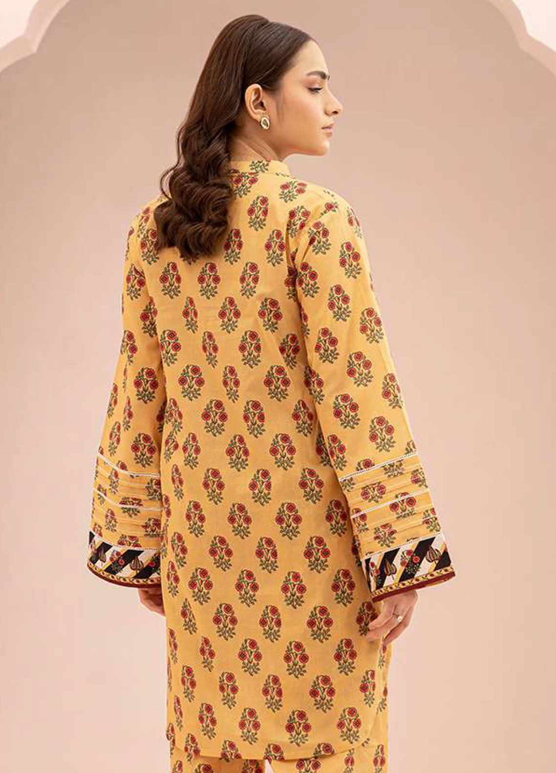 Zellbury Printed Lawn 2 Piece Unstitched Suit WUS25X20557 Zellbury Printed Lawn 2 Piece Unstitched Suit WUS25X20557