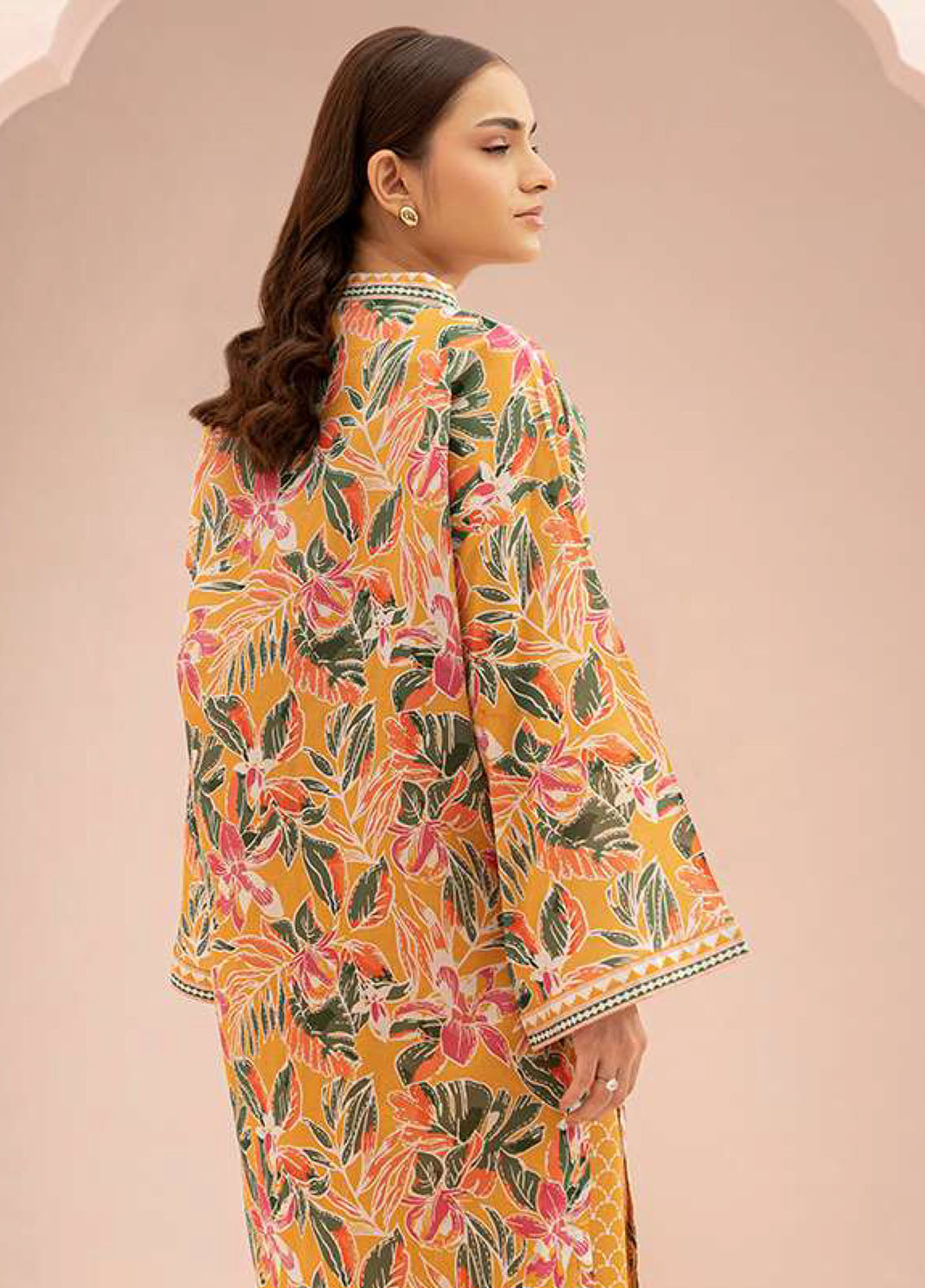 Zellbury Printed Lawn 2 Piece Unstitched Suit WUS25X20558 Zellbury Printed Lawn 2 Piece Unstitched Suit WUS25X20558