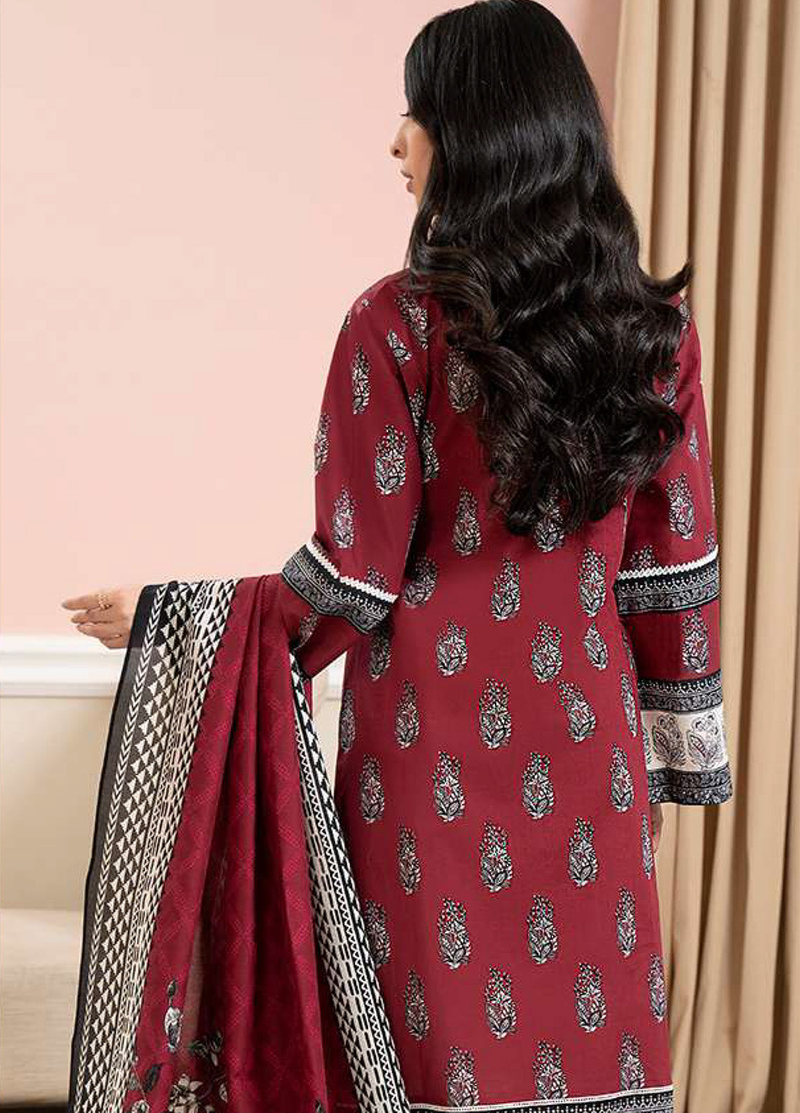 Zellbury Printed Lawn 2 Piece Unstitched Suit WUS25X20625 Zellbury Printed Lawn 2 Piece Unstitched Suit WUS25X20625