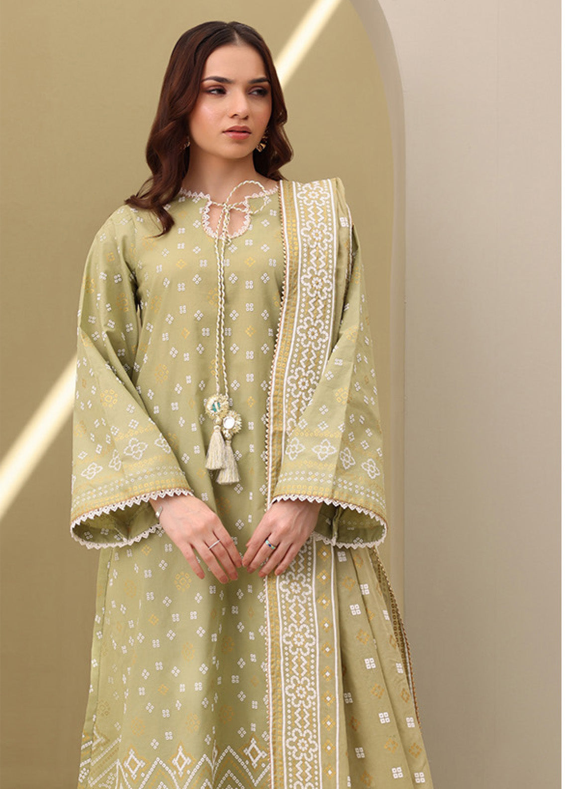 Zellbury Printed Lawn 3 Piece Unstitched Suit WUS25X30051 Zellbury Printed Lawn 3 Piece Unstitched Suit WUS25X30051