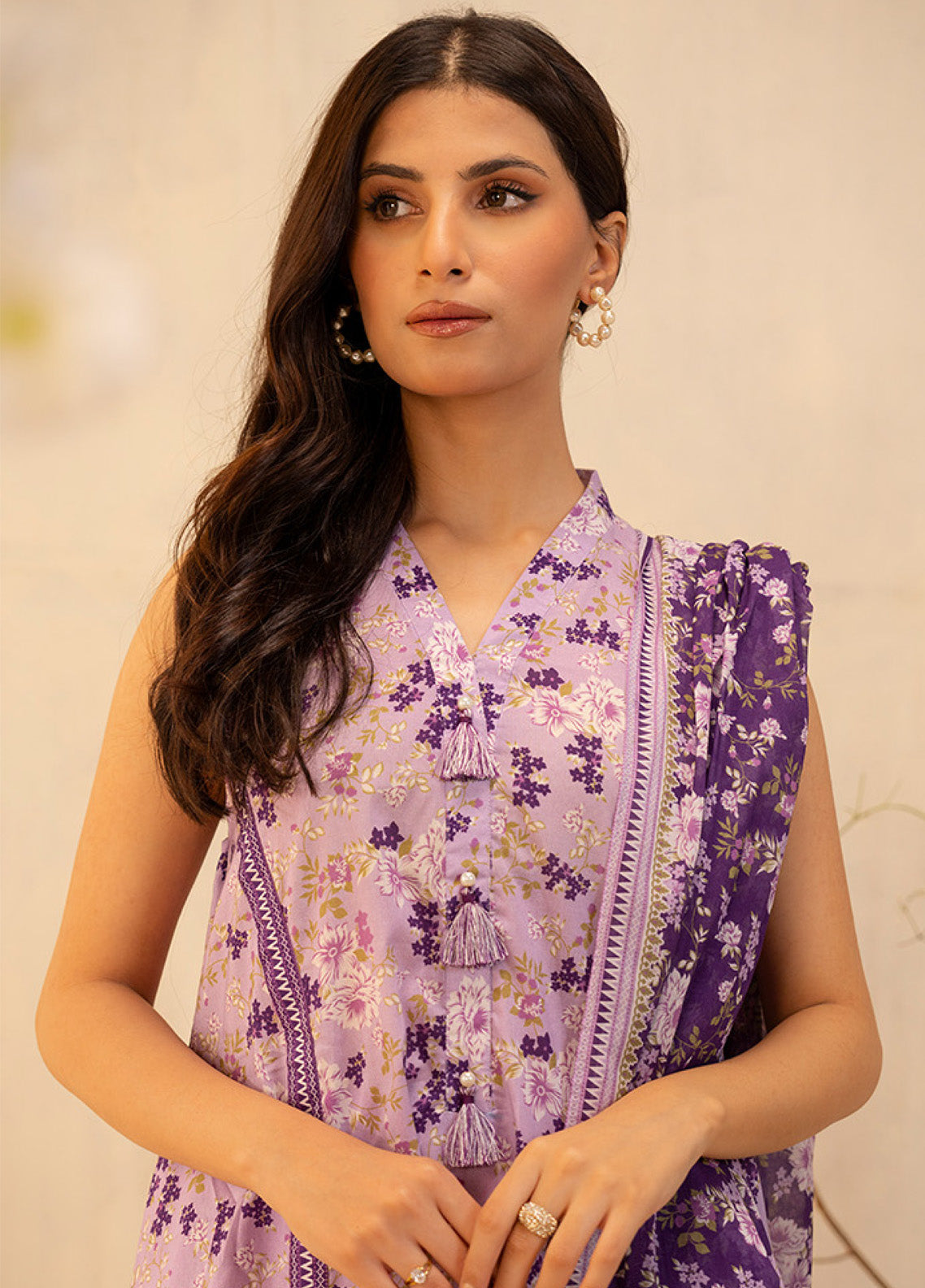 Zellbury Printed Lawn 3 Piece Unstitched Suit WUS25X30109 Zellbury Printed Lawn 3 Piece Unstitched Suit WUS25X30109