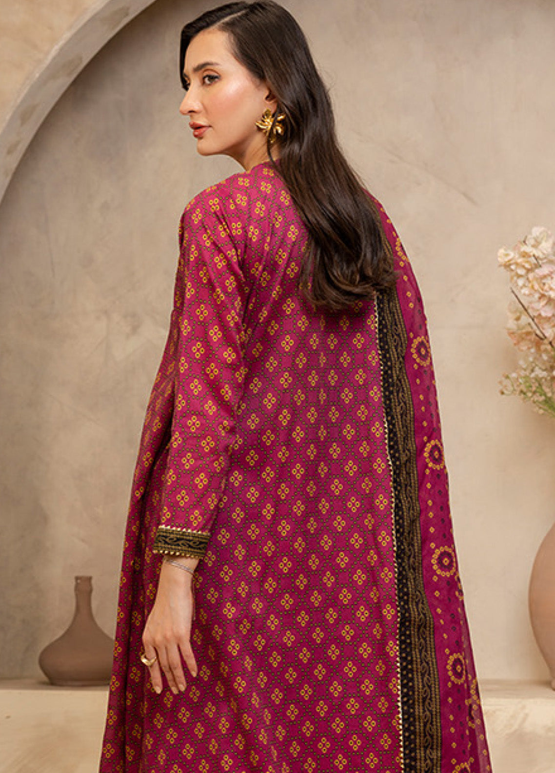 Zellbury Printed Lawn 3 Piece Unstitched Suit WUS25X30111 Zellbury Printed Lawn 3 Piece Unstitched Suit WUS25X30111
