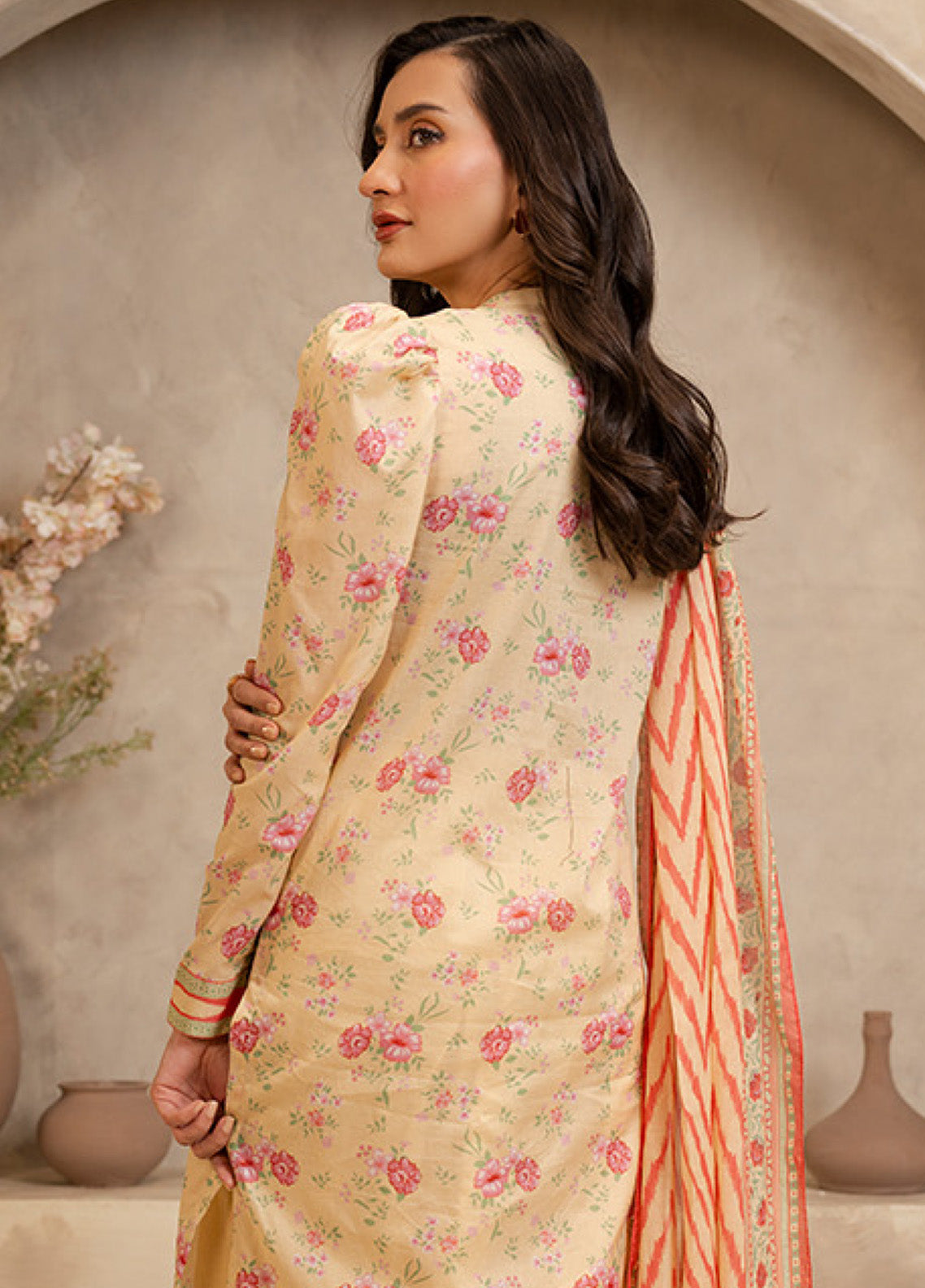 Zellbury Printed Lawn 3 Piece Unstitched Suit WUS25X30112 Zellbury Printed Lawn 3 Piece Unstitched Suit WUS25X30112
