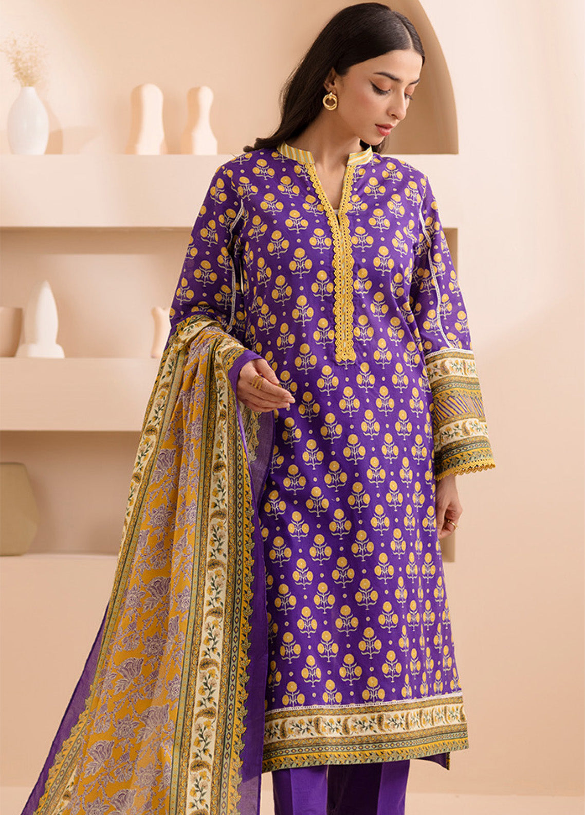 Zellbury Printed Lawn 3 Piece Unstitched Suit WUS25X30192 Zellbury Printed Lawn 3 Piece Unstitched Suit WUS25X30192
