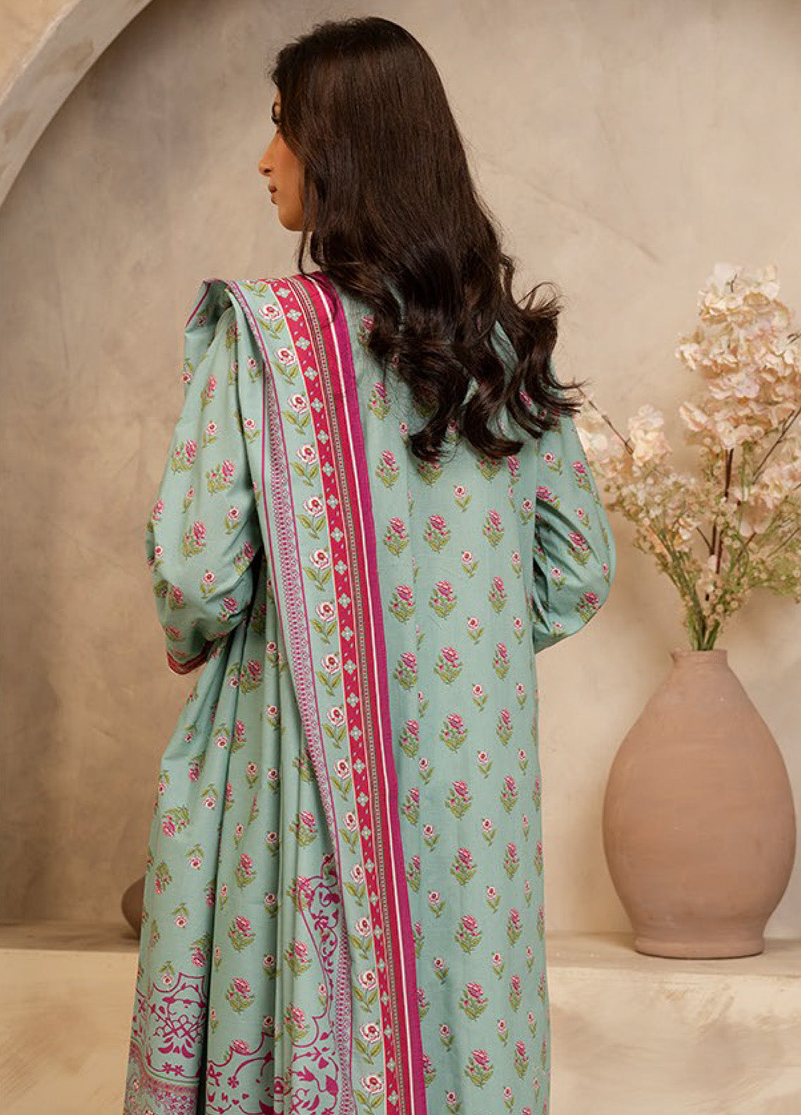 Zellbury Printed Lawn 3 Piece Unstitched Suit WUS25X30201 Zellbury Printed Lawn 3 Piece Unstitched Suit WUS25X30201